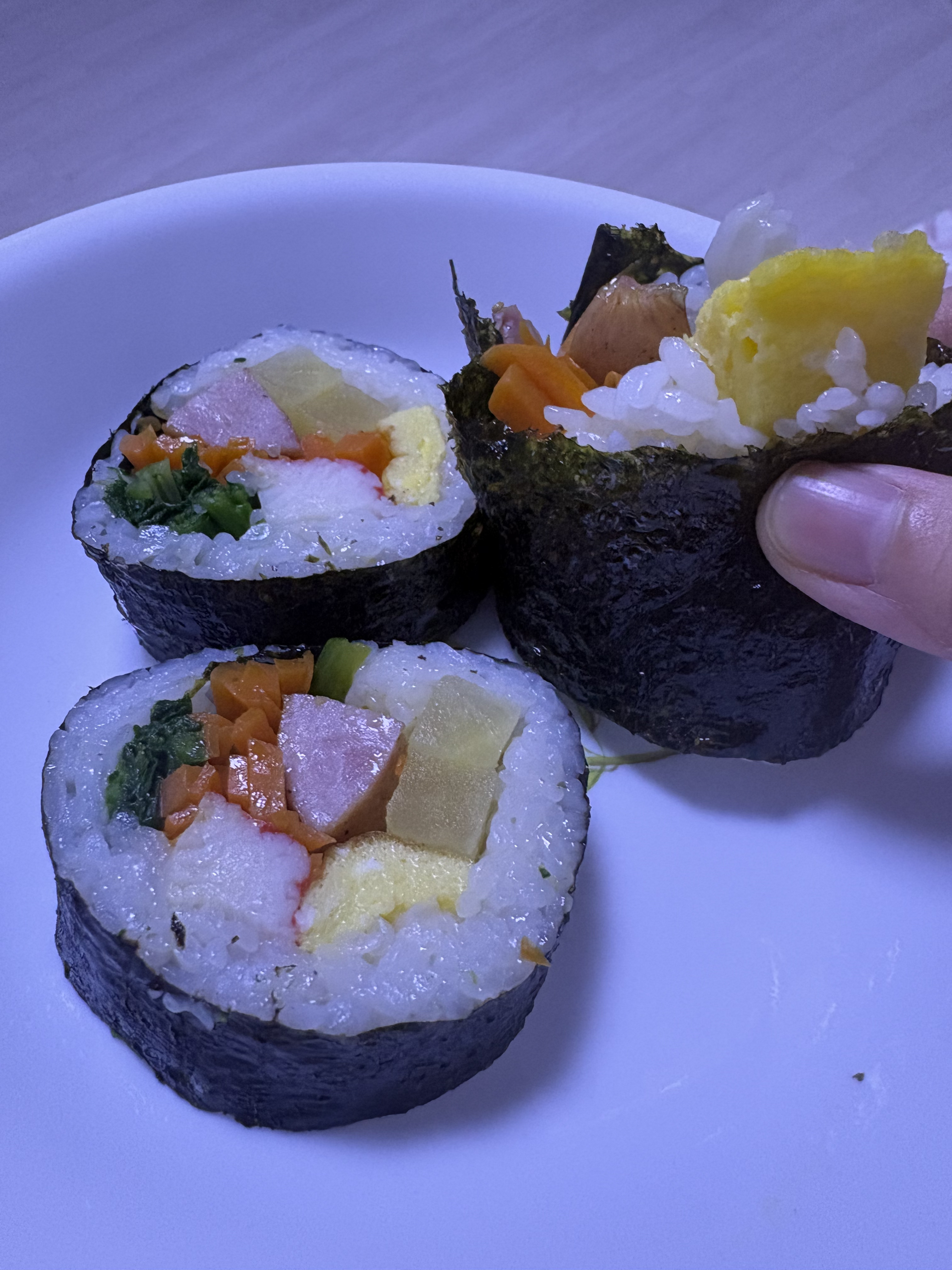 김밥을 정말 좋아합니다